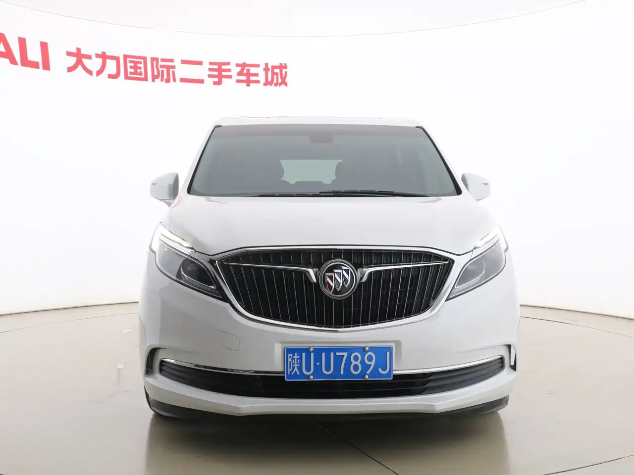 Buick GL8 2018 ES 28T Luxury Type China VI фото 2