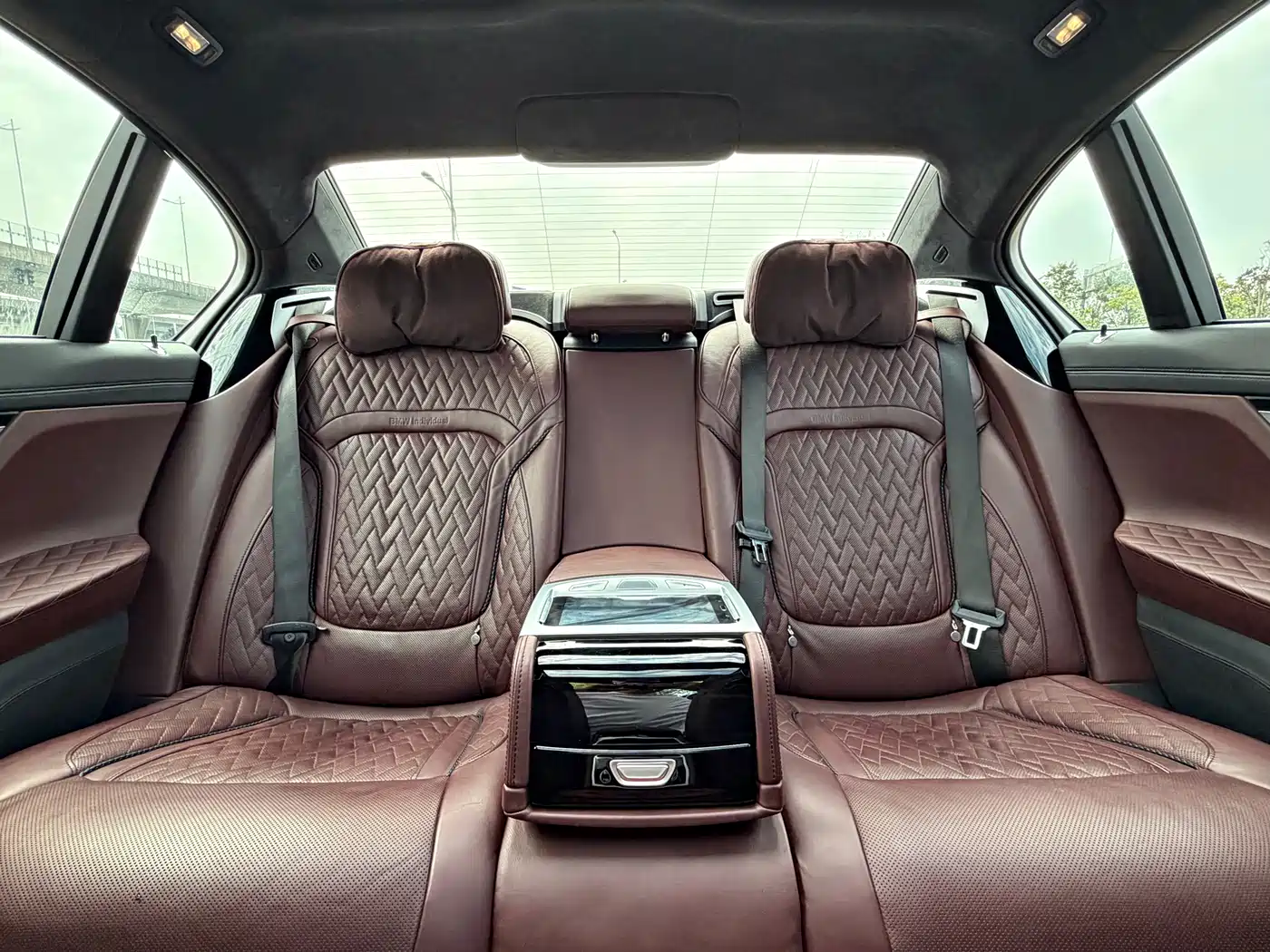 BMW 7 Series 2019 Facelift 740Li xDrive Executive Luxury Package фото 14
