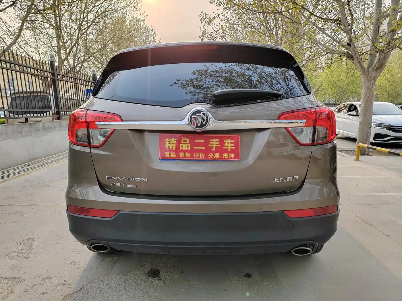 Buick Envision Plus 2017 28T AWD Luxury фото 5