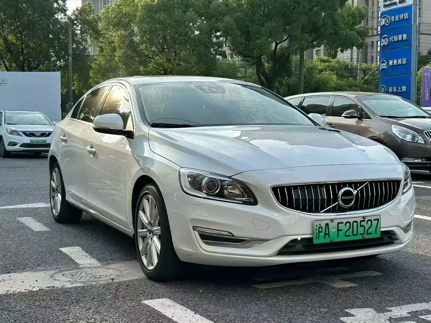 Volvo S60 Plug-in Hybrid 2017 2018 S60L T6 Twin Engine Hybrid