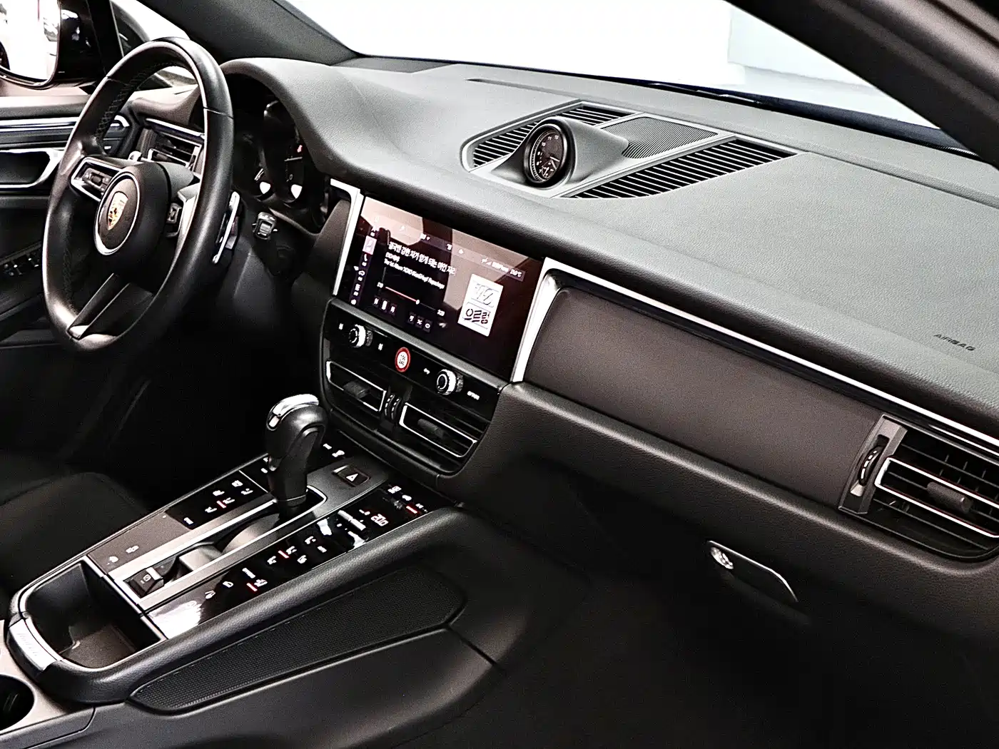 Porsche Macan 2022 Macan 2.0T фото 15