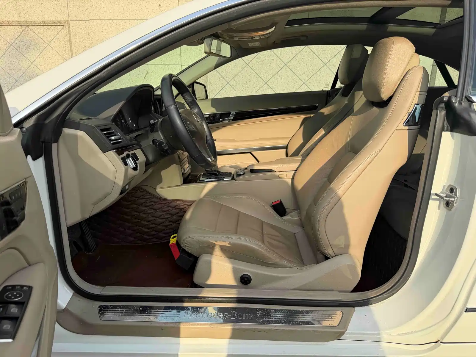 Фото 6 - Mercedes-Benz E-Class (Import)