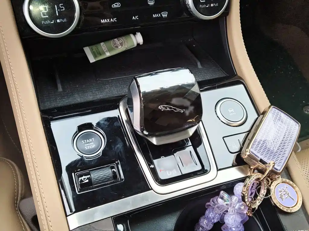 Jaguar XFL 2024 2024 2.0T P250 2WD Premium Luxury