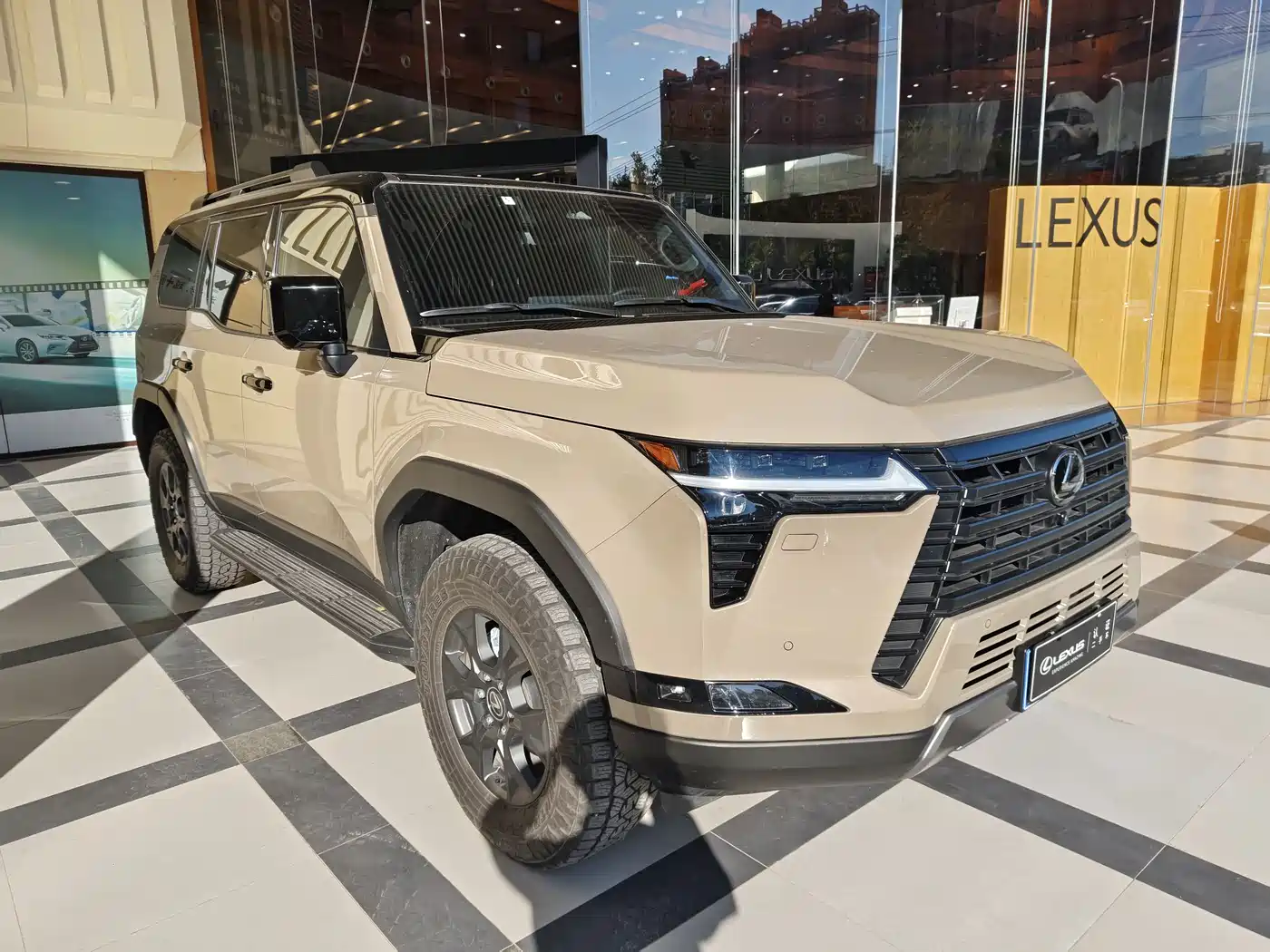 Lexus GX 2024 OVERTRAIL Summit Edition фото 9