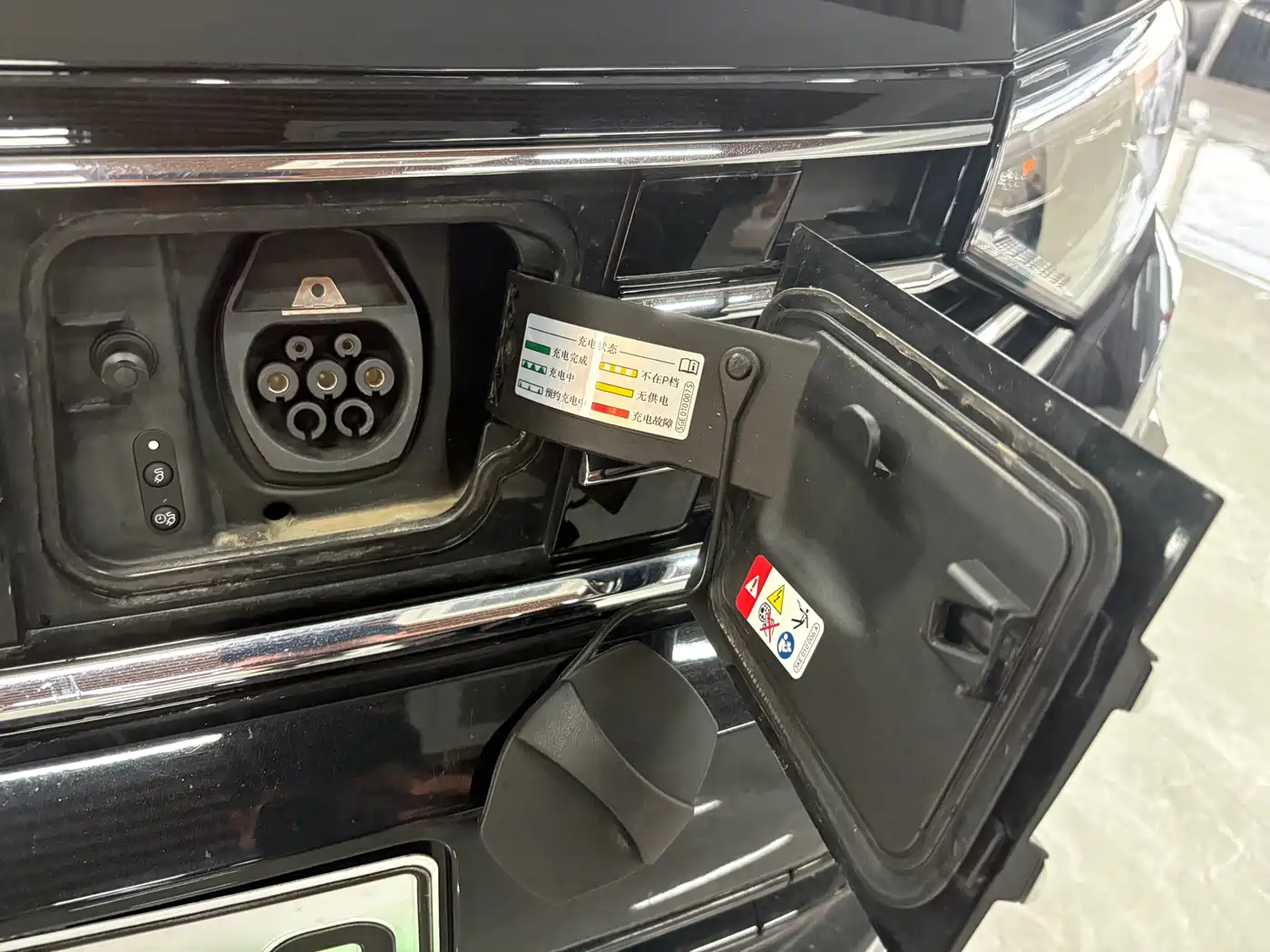 Volkswagen Magotan GTE Plug-in Hybrid 2022 GTE Luxury фото 29
