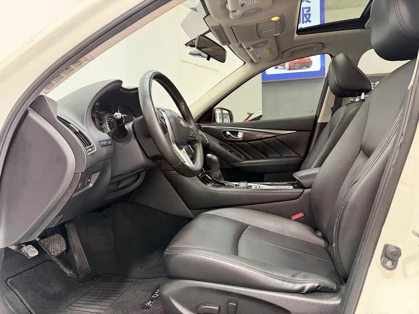 Infiniti Q50L 2019 2018 2.0T Comfort (China VI)
