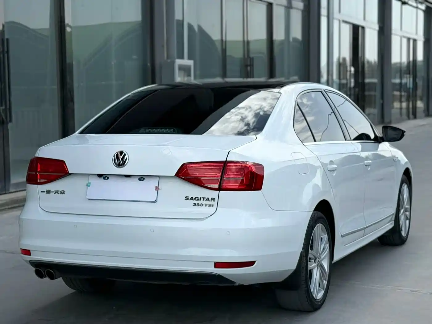 Volkswagen Sagitar 2018 280TSI DSG Luxury фото 6