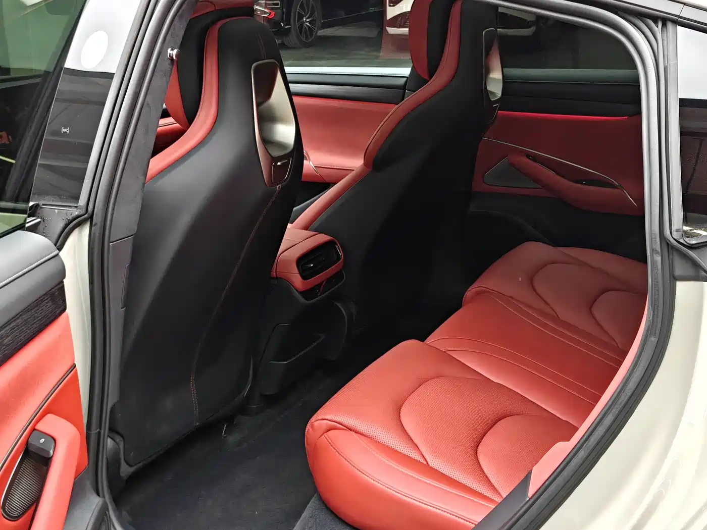 XIAOMI CAR XIAOMI SU7