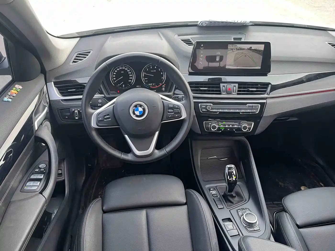 BMW X1 2022 sDrive20Li Fashion фото 7