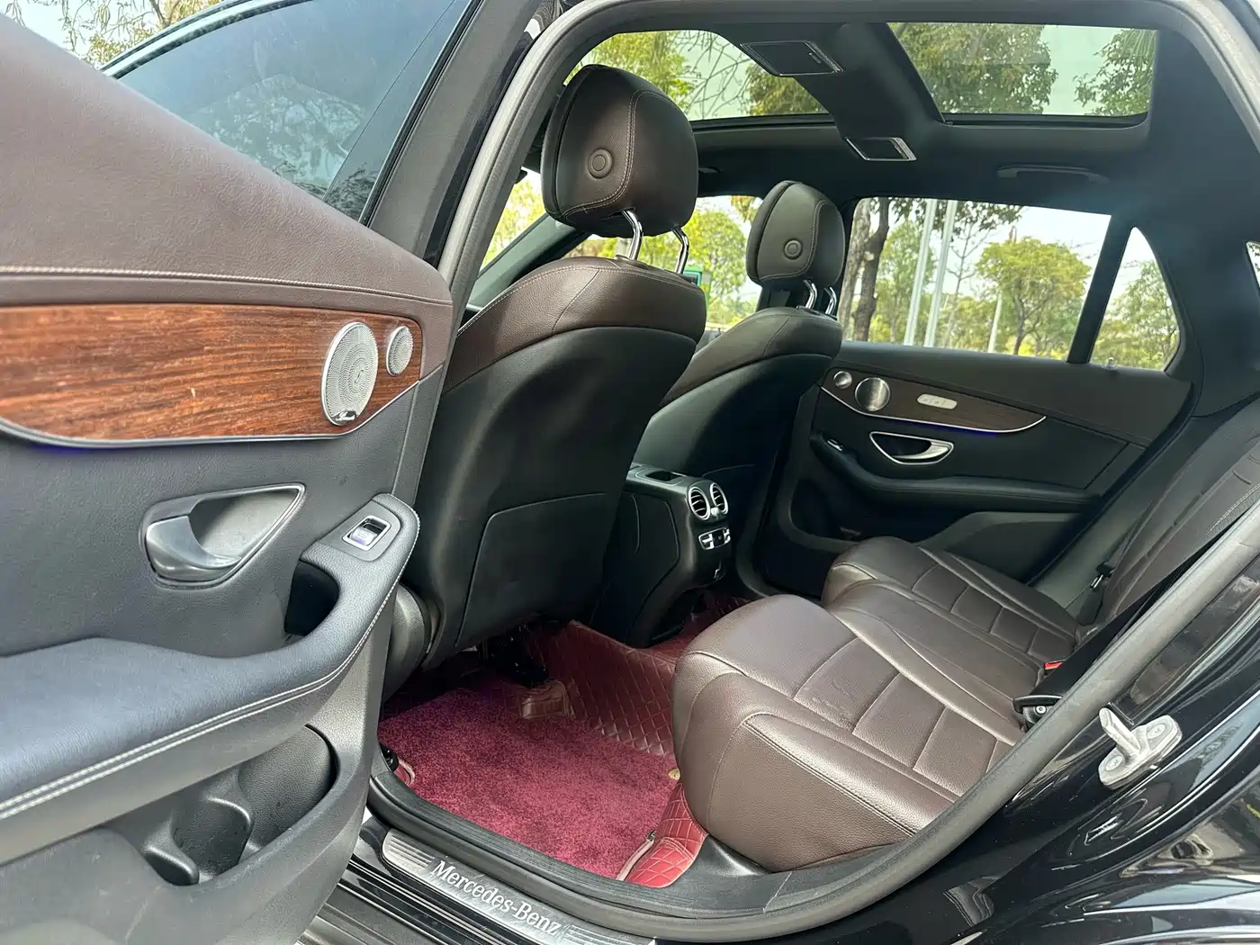 MERCEDES-BENZ GLC