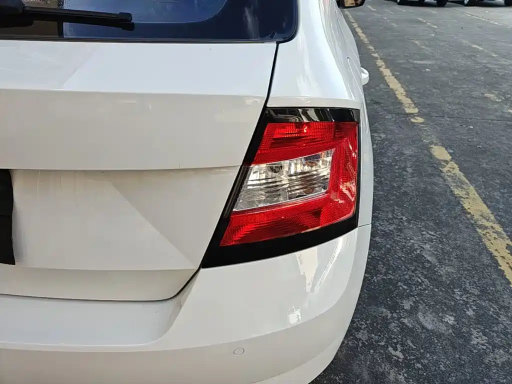 Škoda Fabia 2017 2017 1.4L Auto Car Enjoy Edition