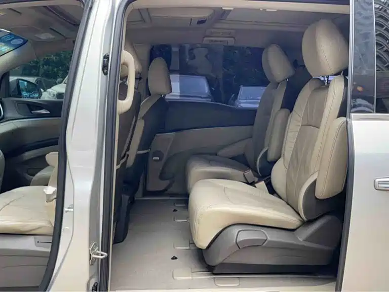 Фото 3 - Buick GL8