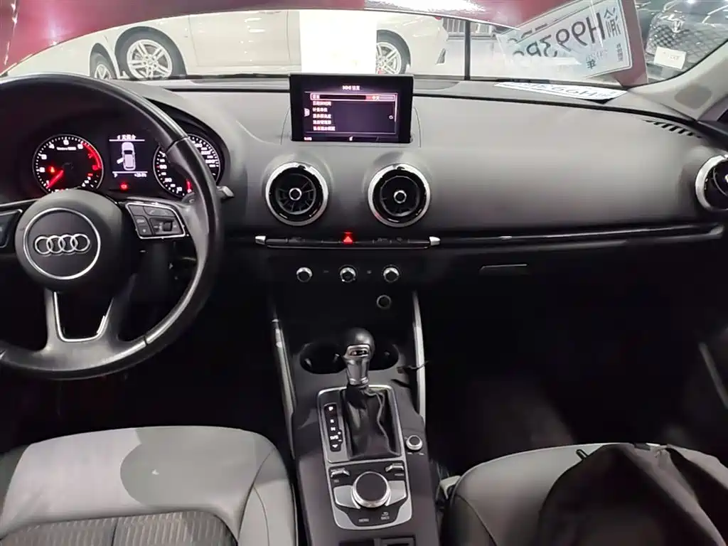 Audi A3 2018 30th Anniversary Sportback 35 TFSI Fashion фото 13