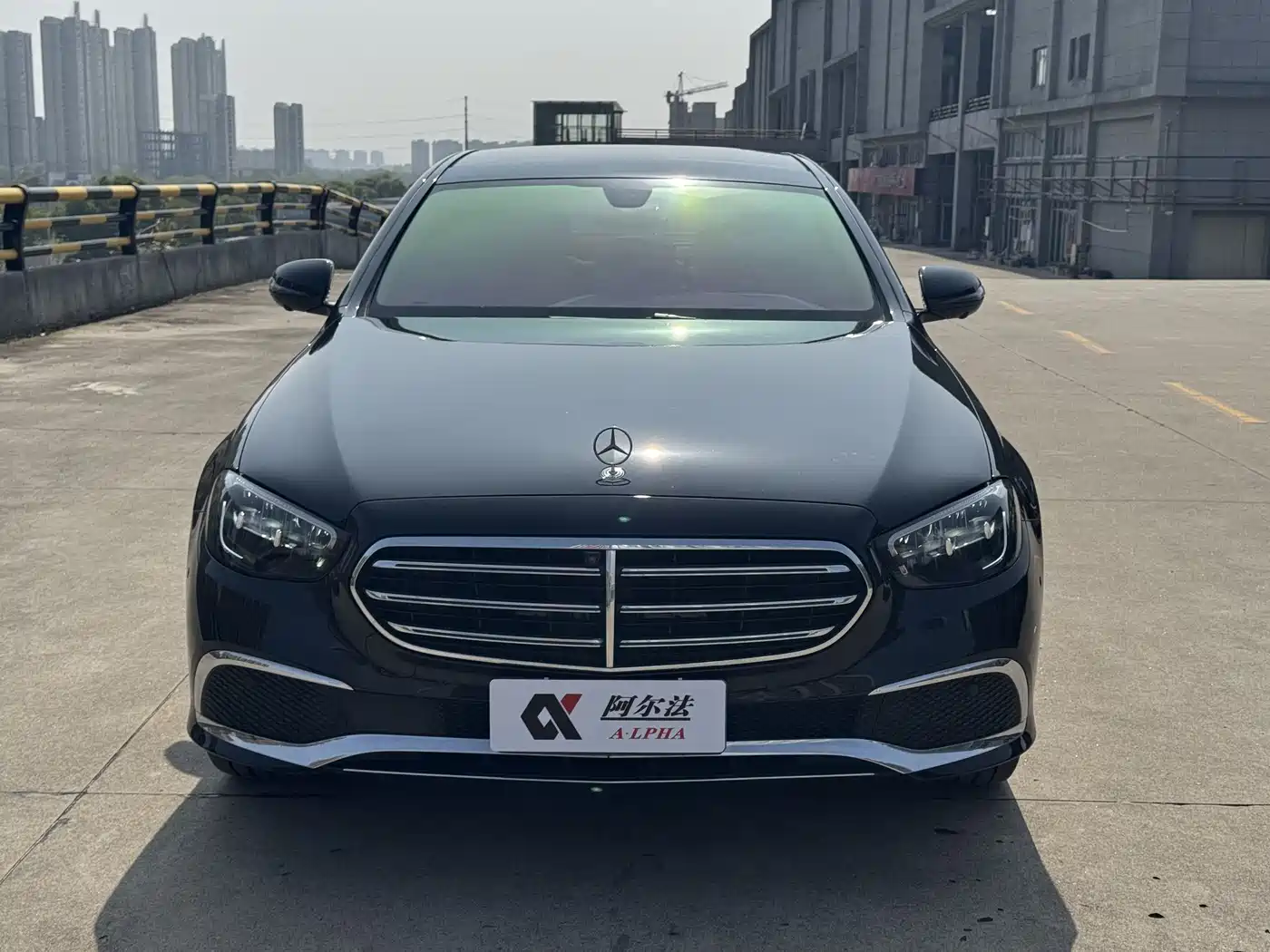 Mercedes-Benz E-Class 2023 E 300 L Luxury фото 2