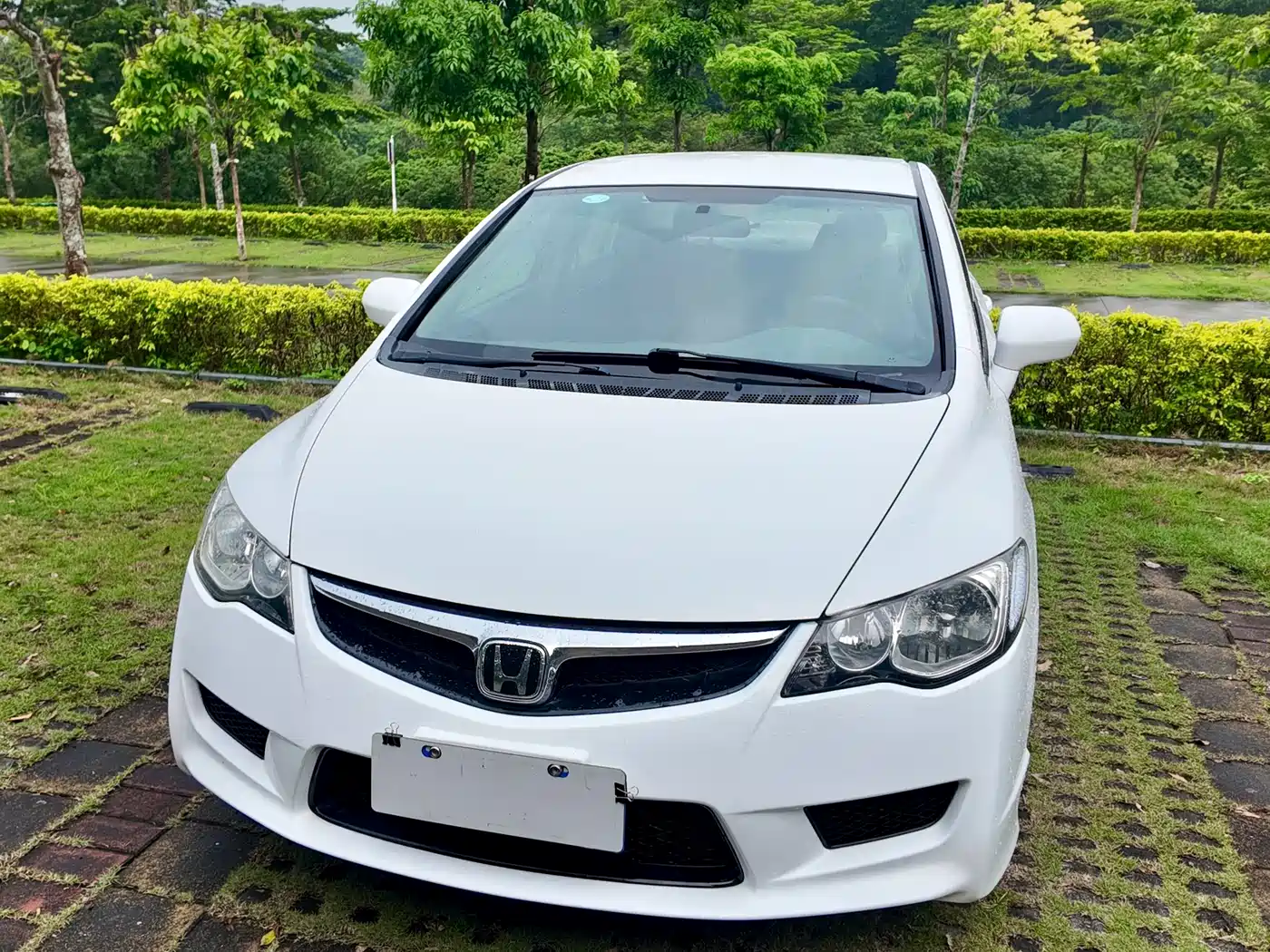 CIIMO CIIMO 2012 2012 1.8L Automatic
