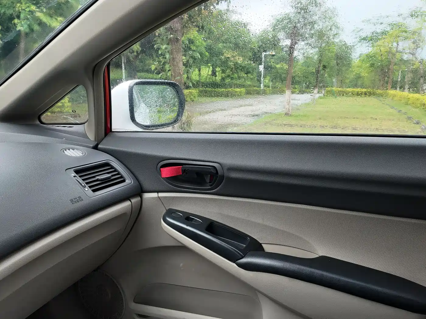 CIIMO CIIMO 2012 2012 1.8L Automatic