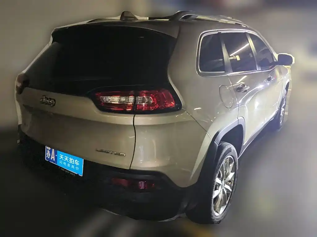 Jeep Cherokee (Import) 2014 2014 2.4L Elite