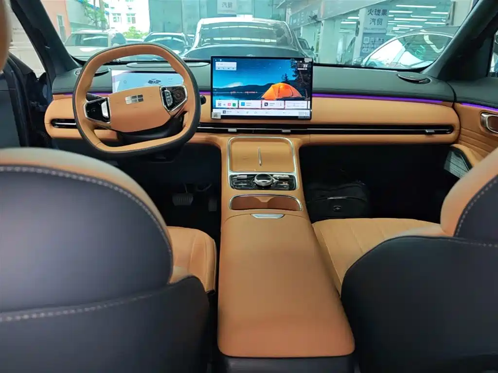 Geely Galaxy Galaxy Starship 7 EM-i 2025 120km Navigation Edition фото 13