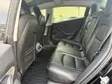 Фото 9 - Tesla Model 3