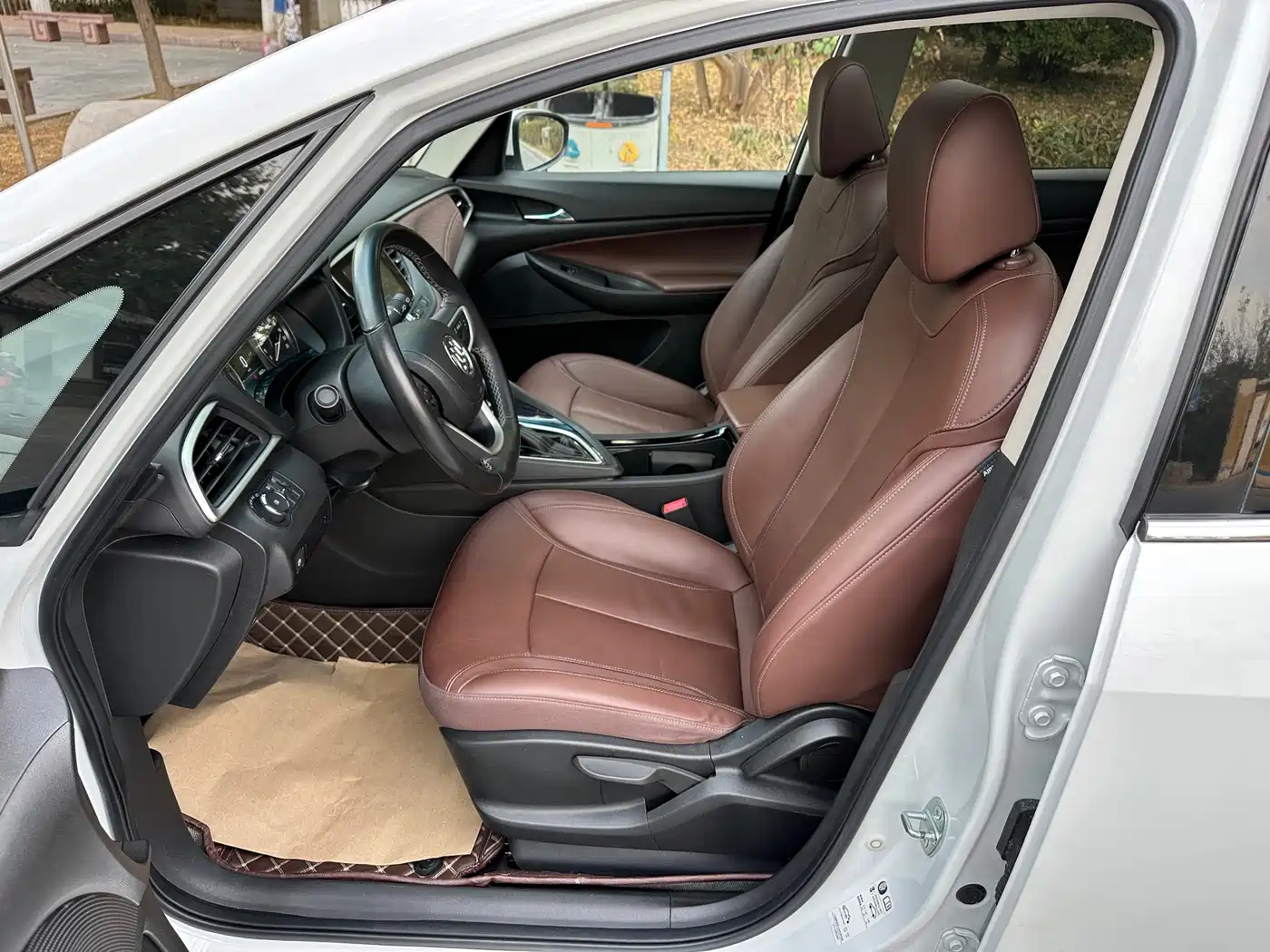 Buick GL6 2018 2018 18T 6-Seater Luxury
