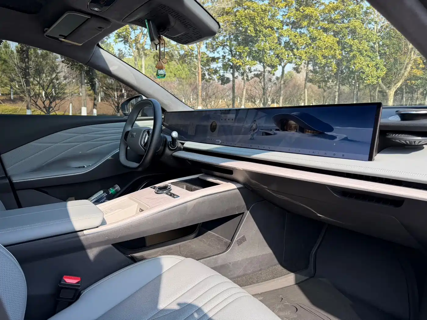 GEELY GALAXY GALAXY E8