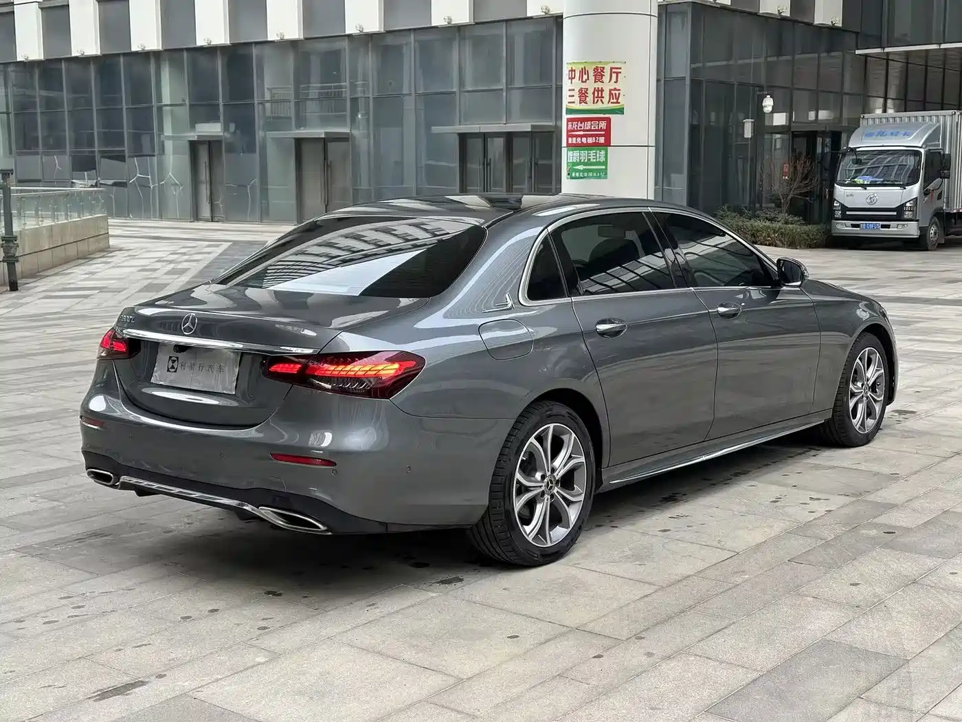 MERCEDES-BENZ E CLASS