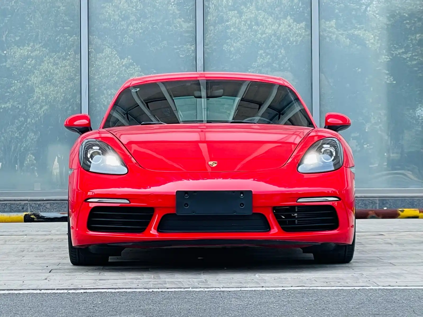 Фото 4 - Porsche 718