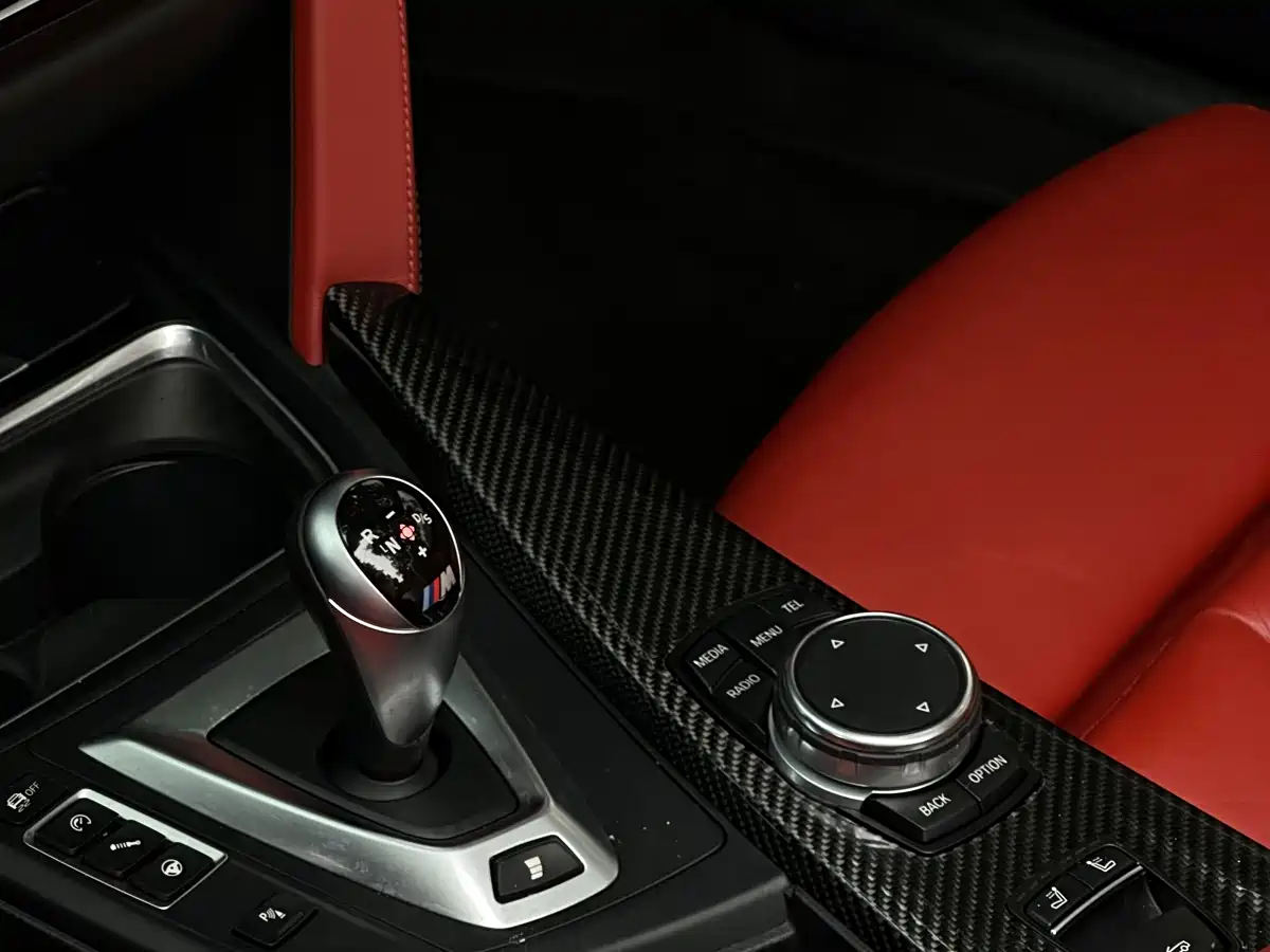 BMW M4 2014 M4 Convertible Coupe фото 7