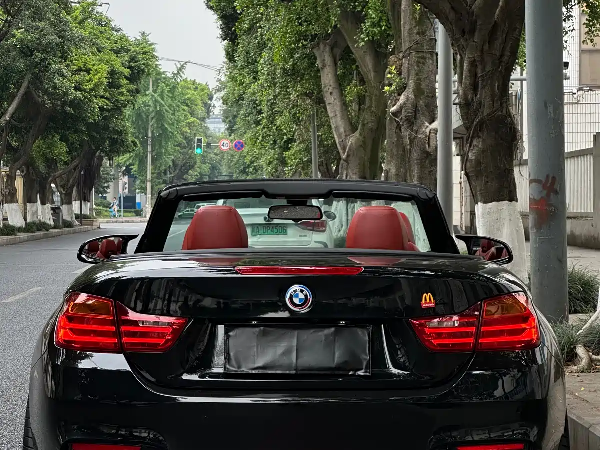 BMW M4 2014 M4 Convertible Coupe фото 11
