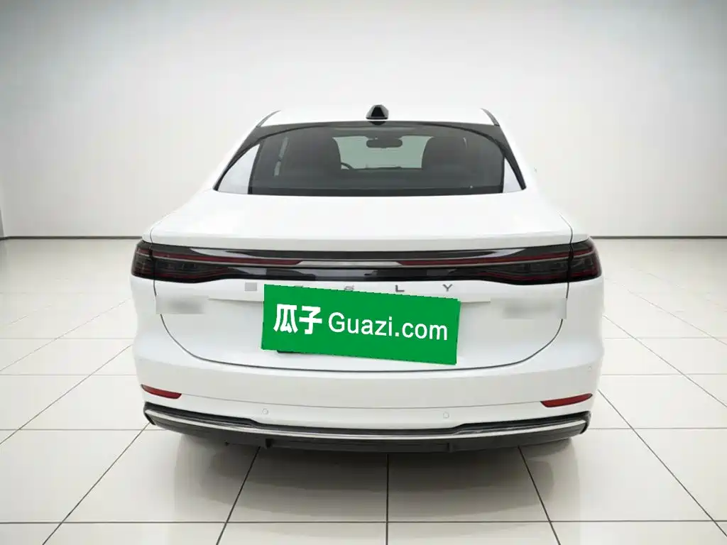 Geely Galaxy Galaxy A7 2025 2025 EM-i 70km Voyage Edition