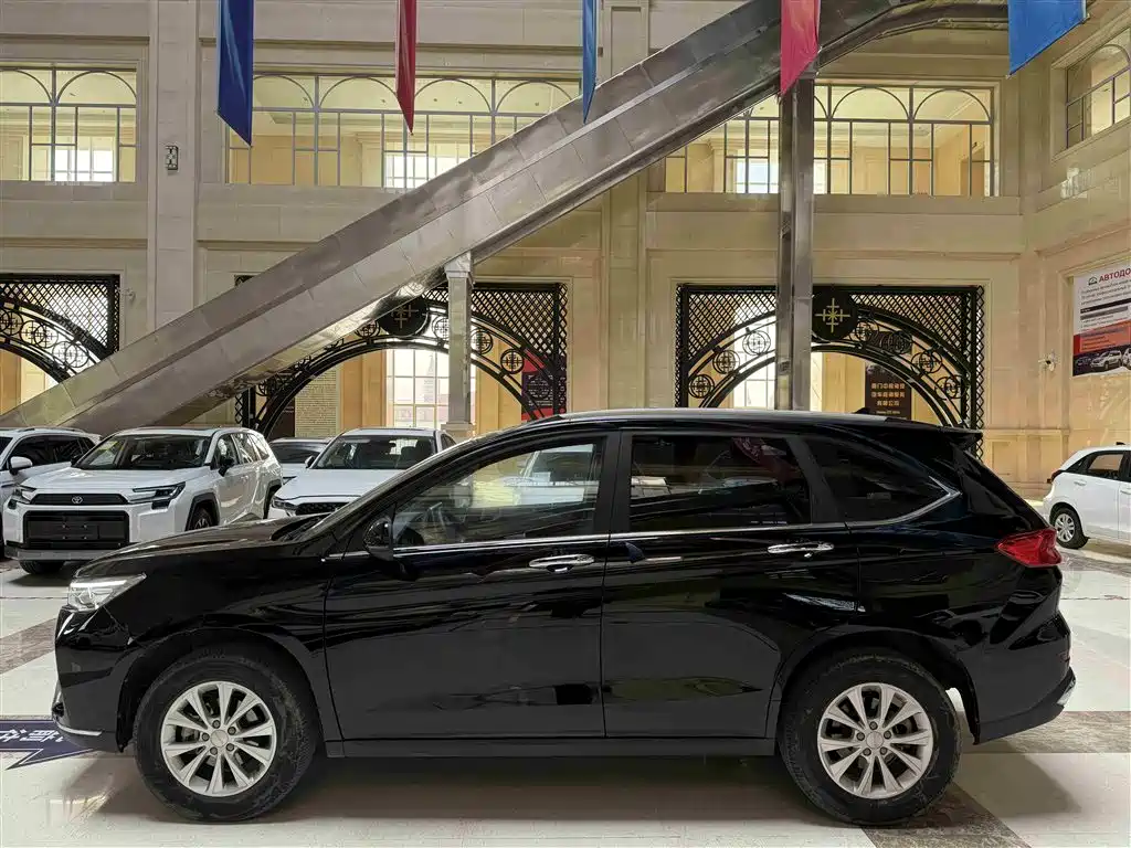 Haval M6 2023 PLUS 1.5T DCT Luxury Smart Connect фото 5