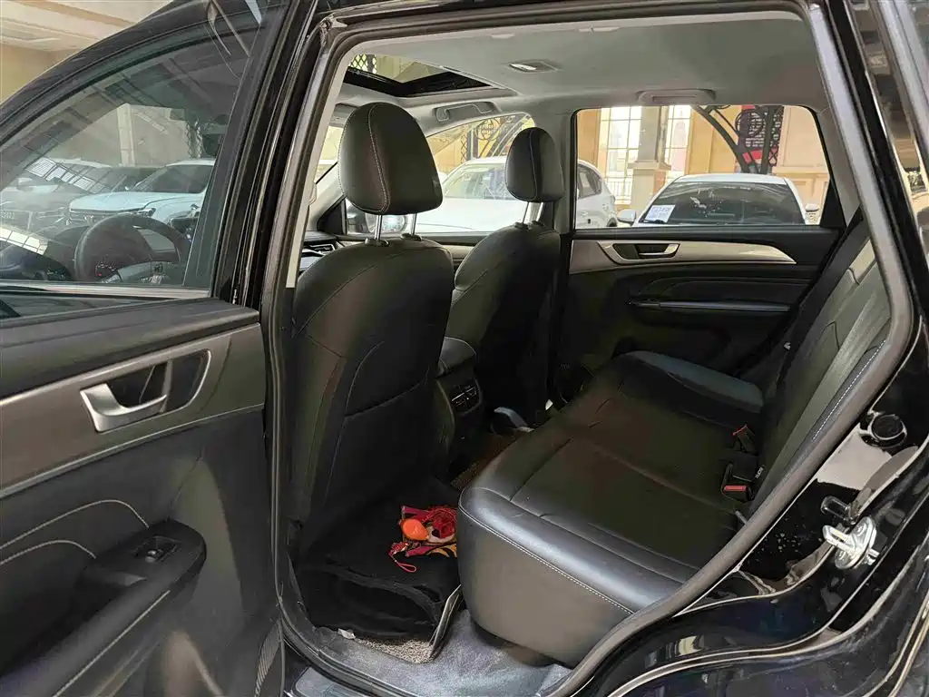 Haval M6 2023 PLUS 1.5T DCT Luxury Smart Connect фото 7