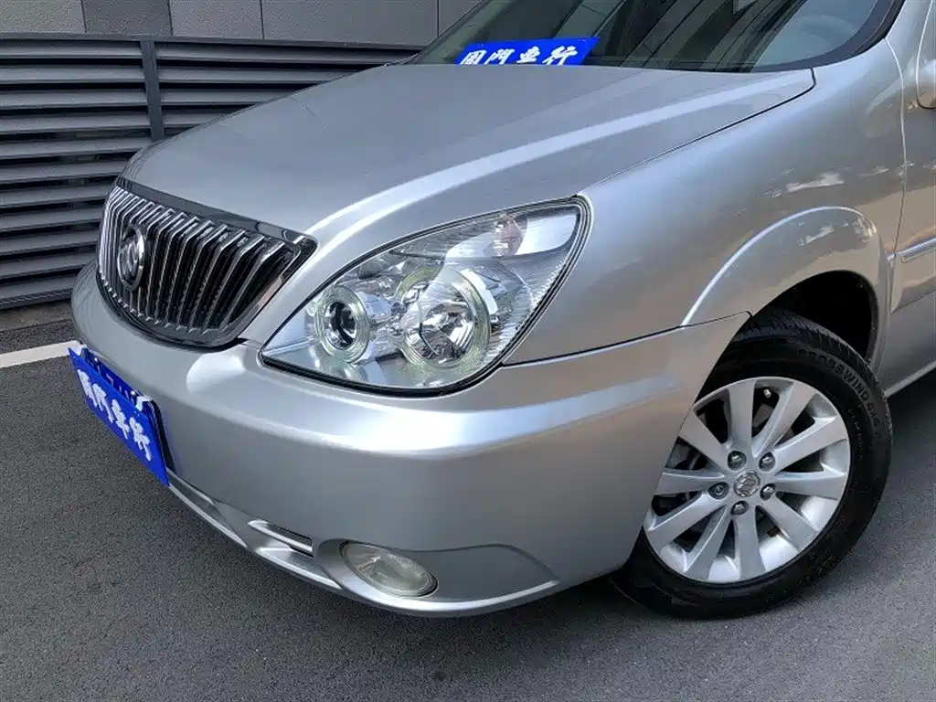 Buick GL8 2013 2.4L Classic фото 3