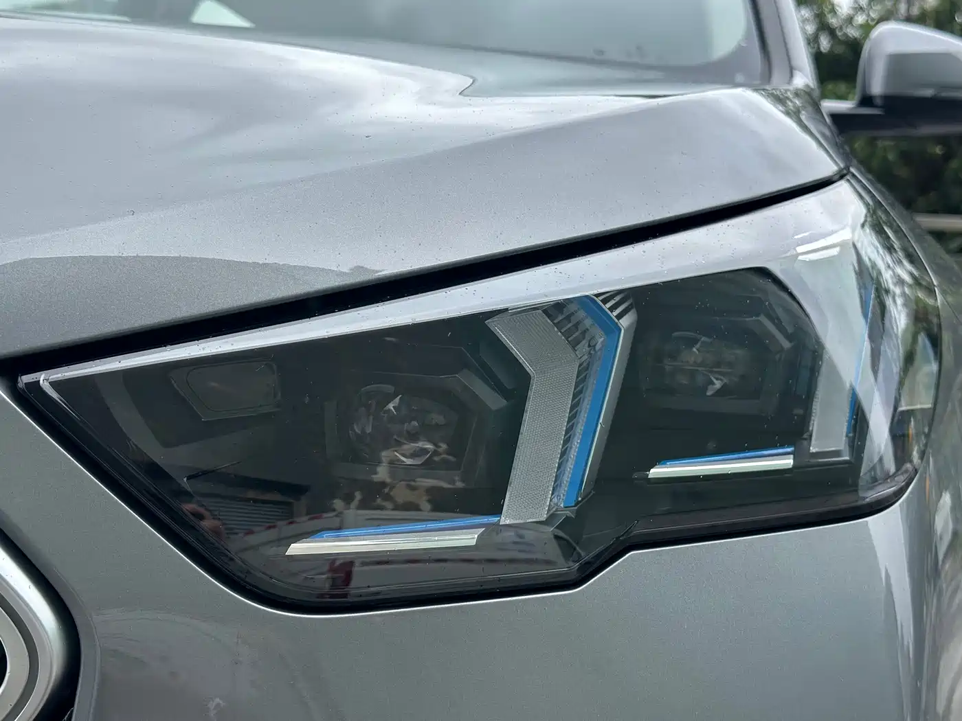 2025 BMW X2 (Import)