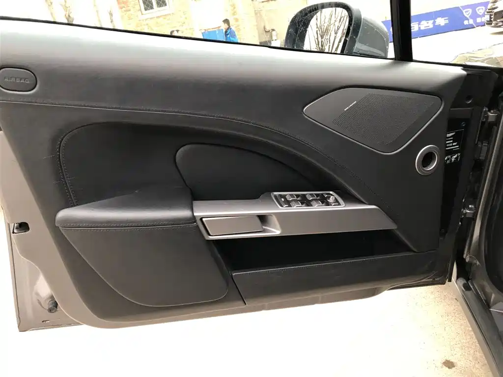Aston Martin Rapide 2018 2010 6.0L