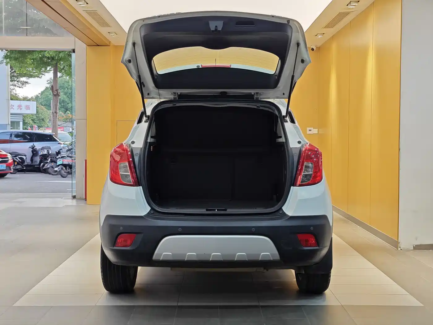 Buick Encore 2014 1.4T Automatic 2WD Urban Elite фото 26