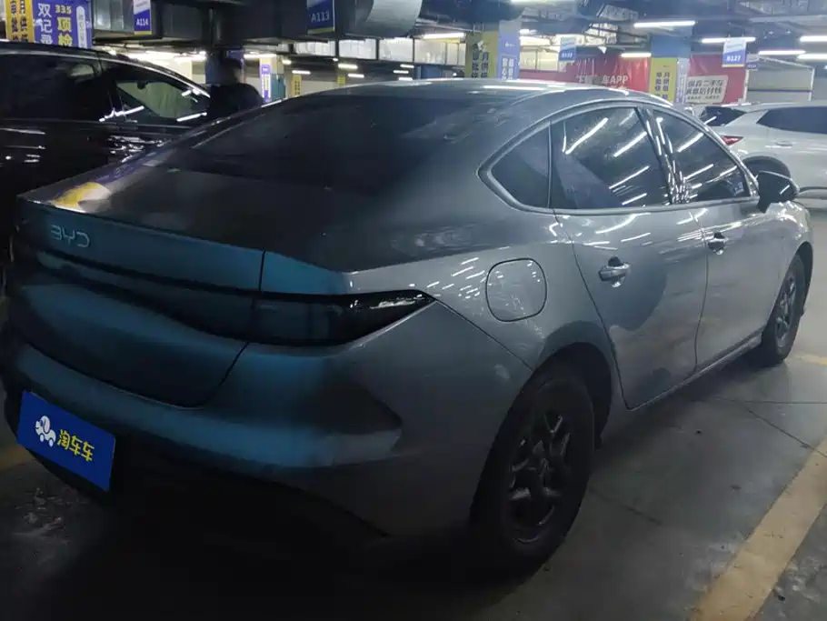 Photo 3 - BYD Seal 05