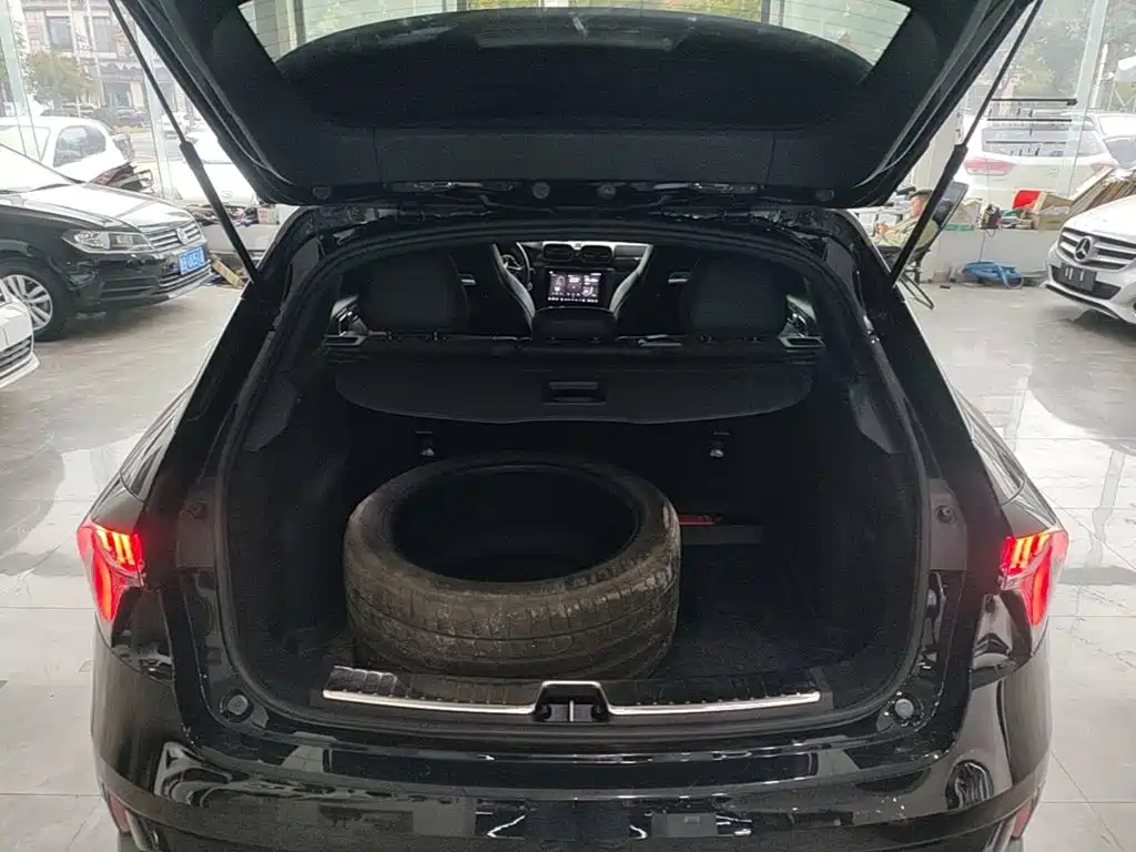 Lynk & Co 02 Hatchback 2021 2021 2.0TD Halo