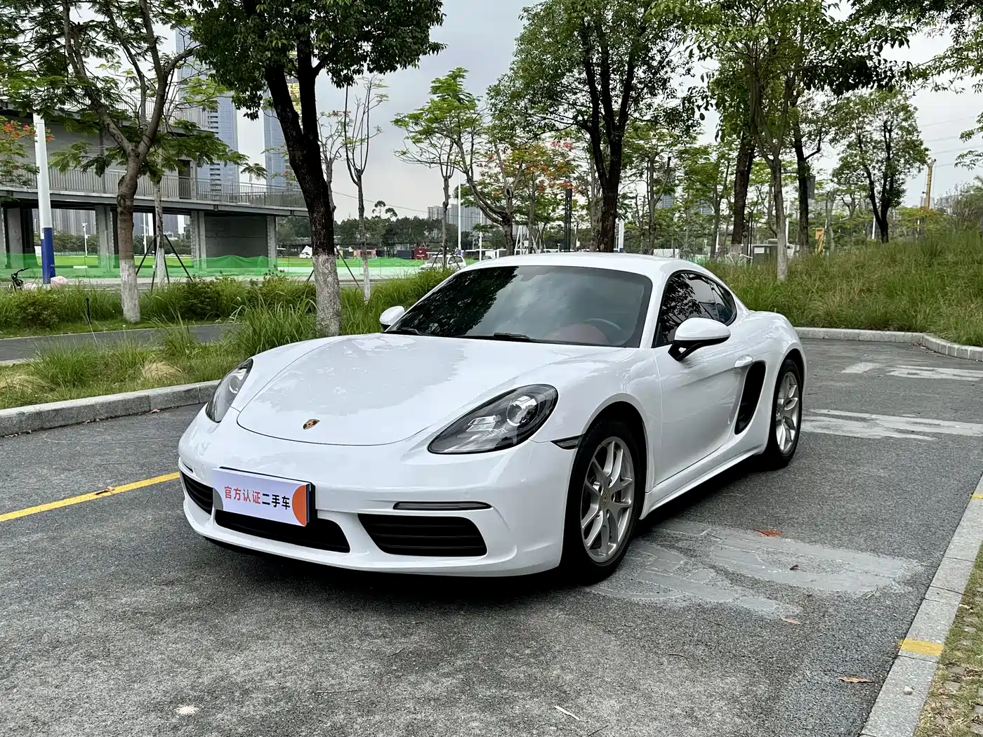 Porsche 718 2018 Cayman 2.0T