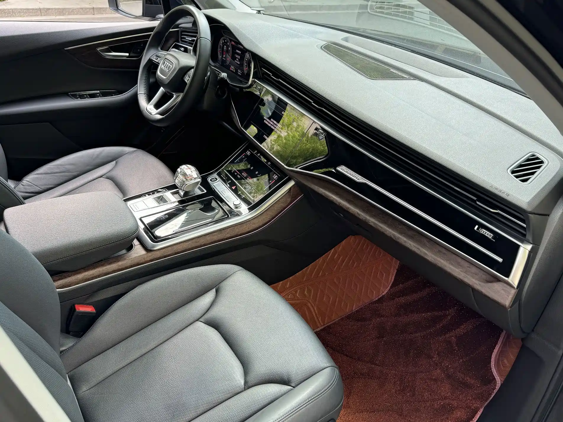 Photo 7 - Audi Q7