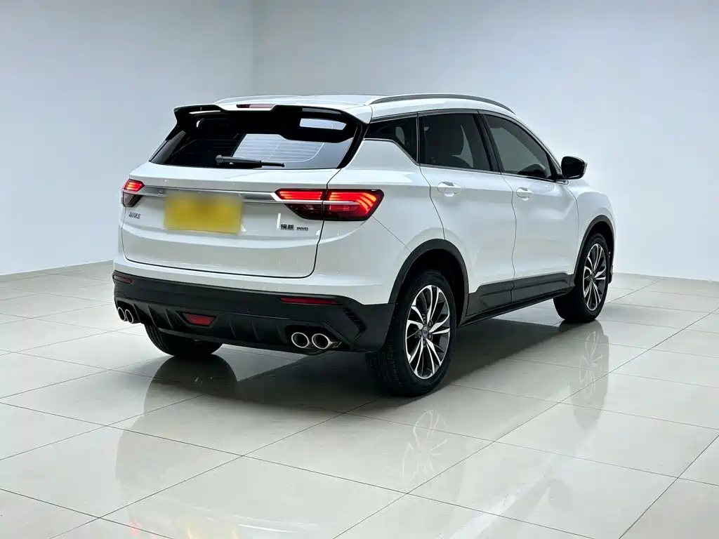 Фото 9 - Geely Coolray