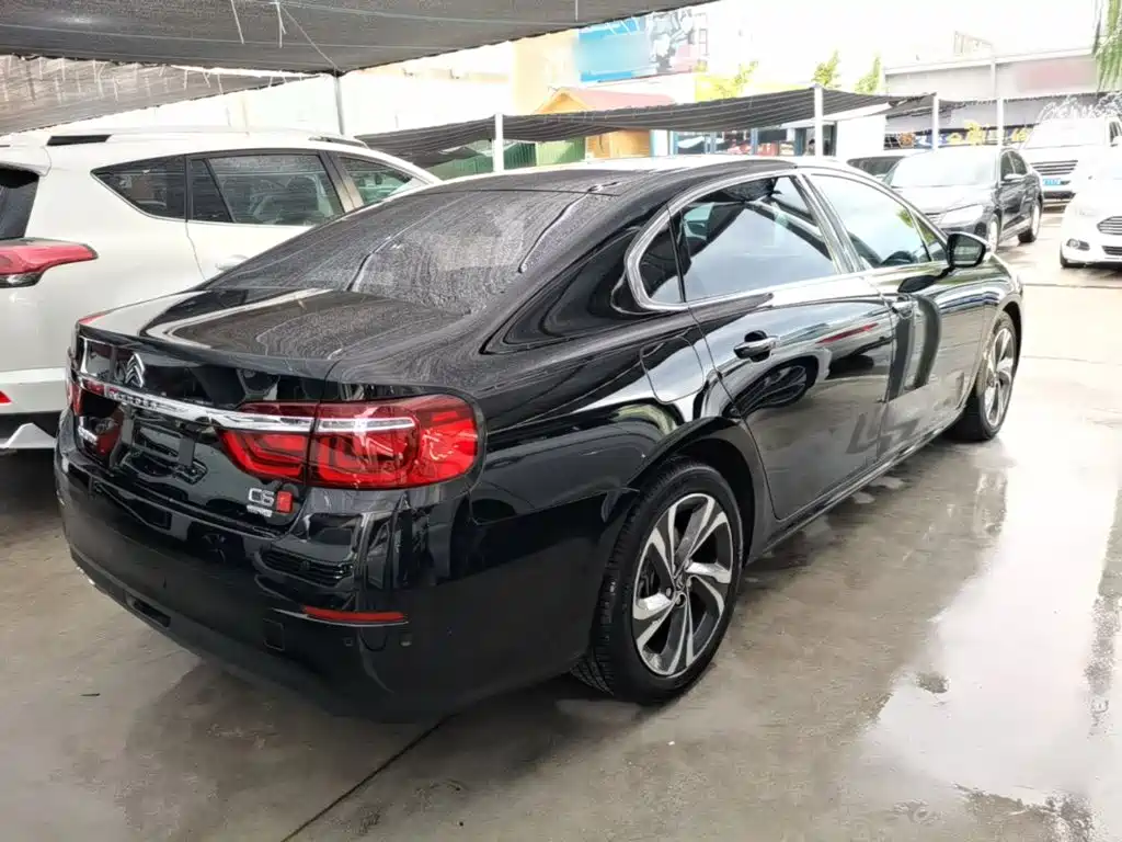 Photo 7 - Citroën C6