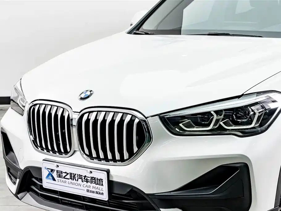 BMW X1 2021 sDrive20Li Fashion фото 4
