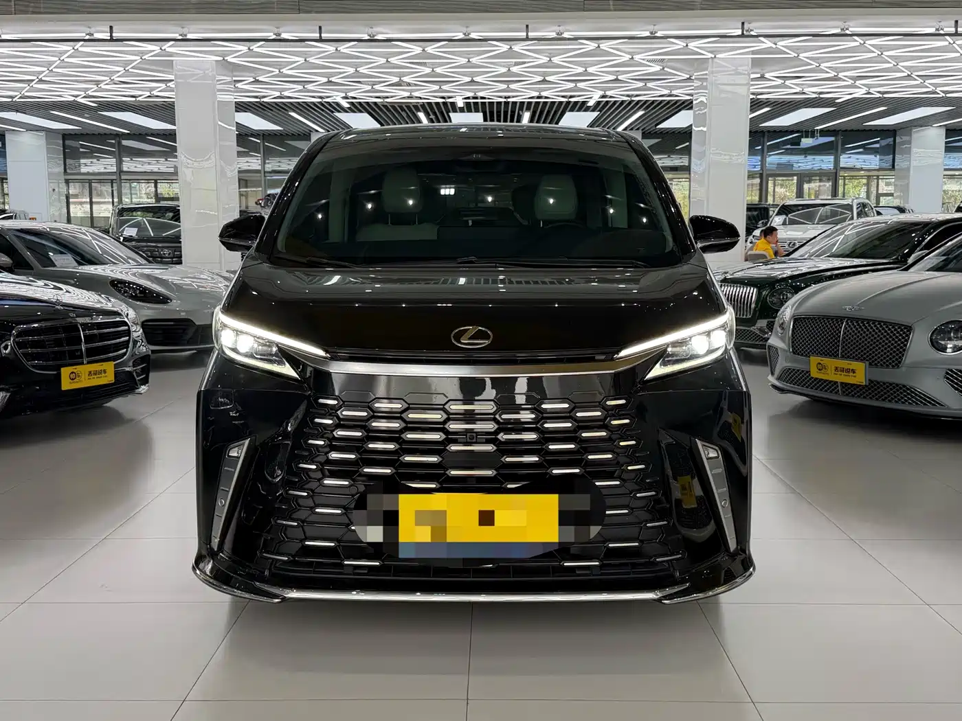Lexus LM 2025 2025 Model 500h Six-Seater Prestige Edition