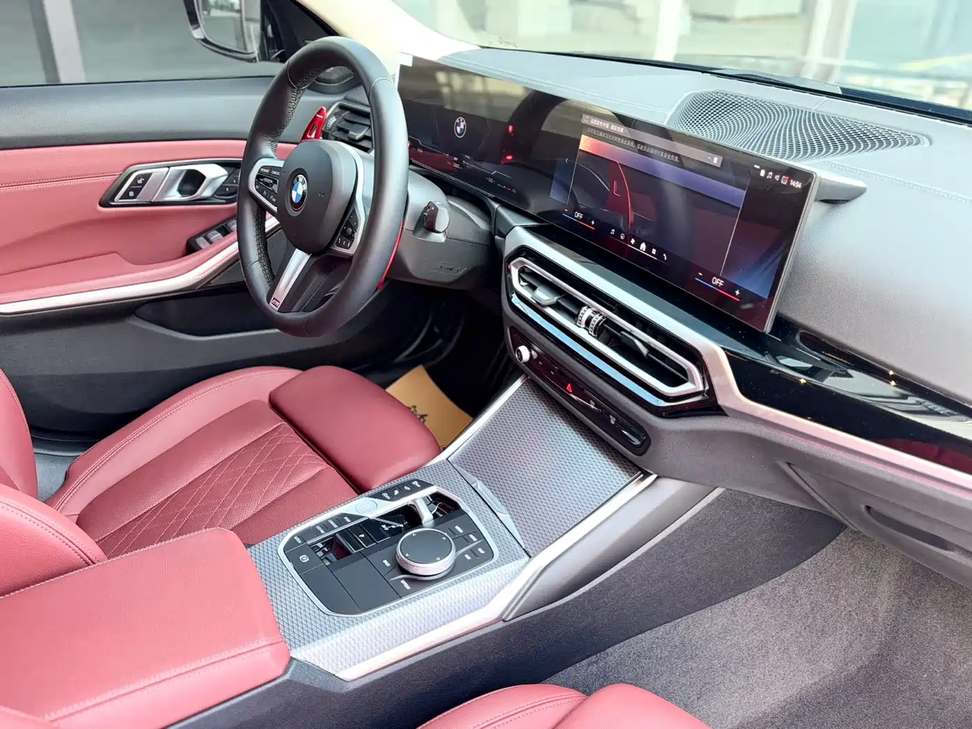BMW 3 Series 2024 325Li M Sport Shadowline Package фото 12