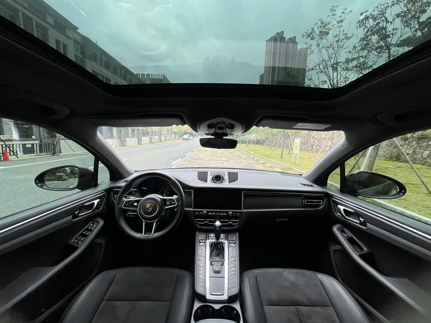 Porsche Macan 2018 Macan 2.0T фото 5