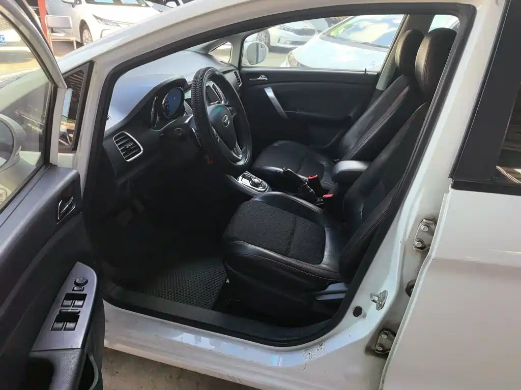 Cowin Kaiyi C3 2016 2015 1.5L AMT Gold Diamond Edition