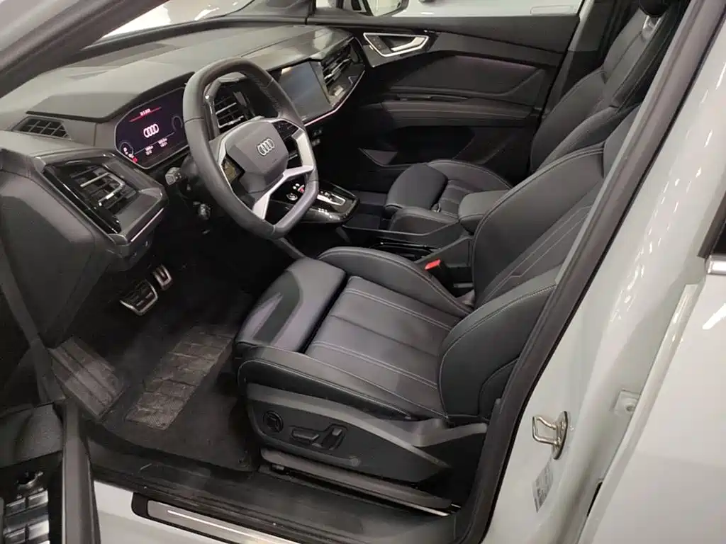 Audi Q4 e-tron 2025 2024 40 e-tron Creation Edition