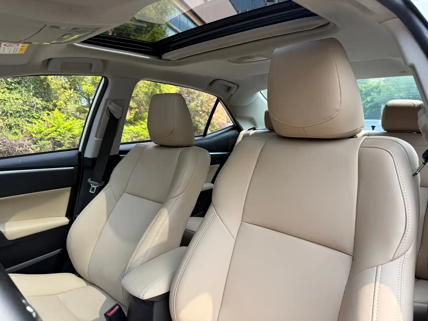 Toyota Levin 2017 Facelift 185T CVT Elite (China V) фото 7