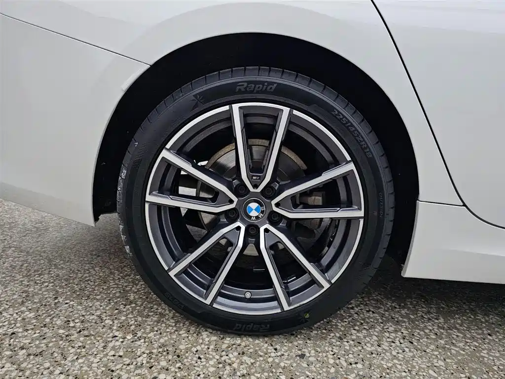 BMW 3 Series 2024 325Li M Sport Package фото 15
